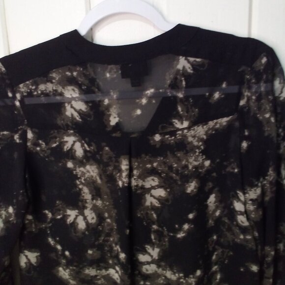 Mossimo Blouse Women XS Long Sleeve Sheer Pattern Black Gray - Picture 12 of 15